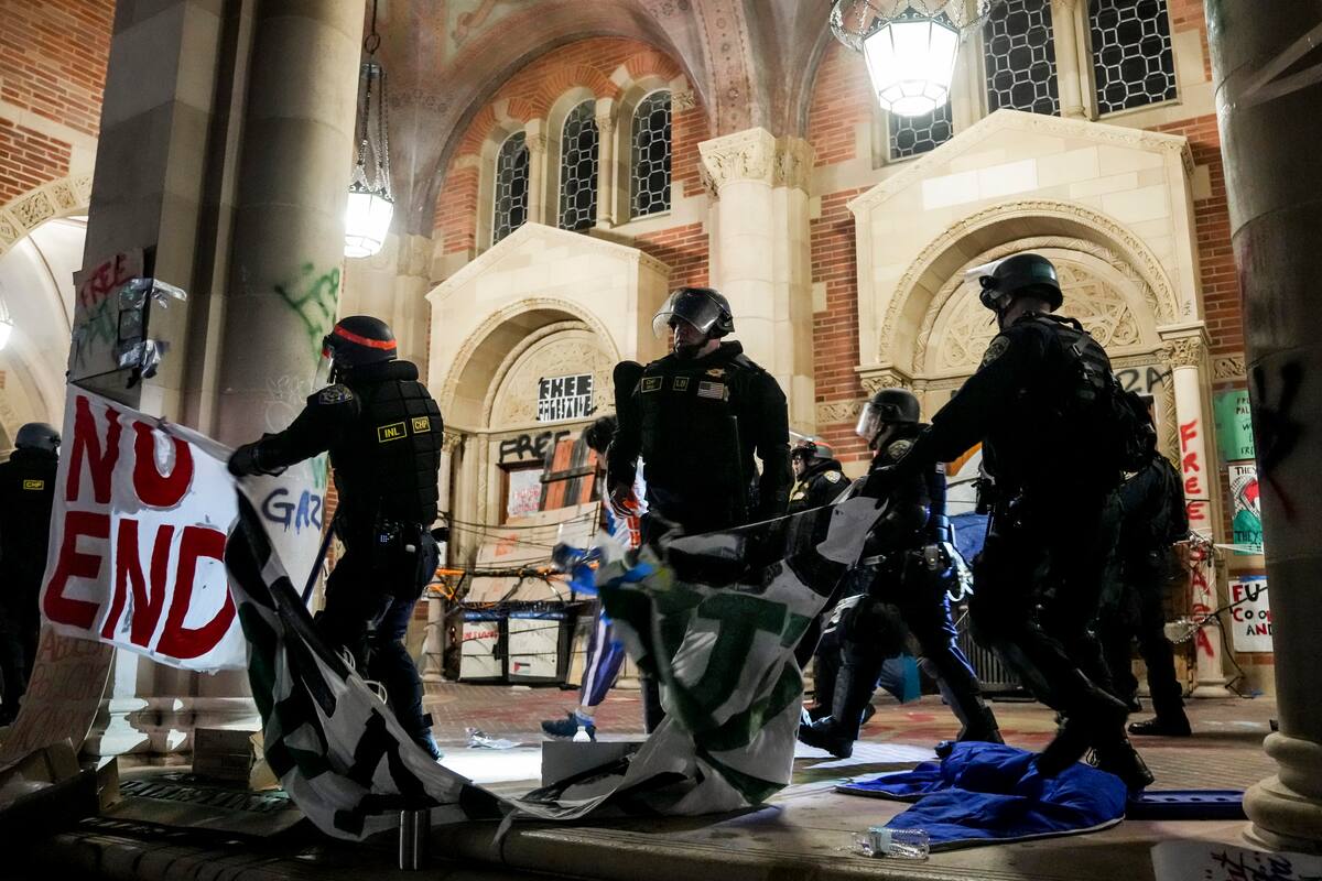 Policía desmantela campamento de manifestantes Pro-Palestina en UCLA