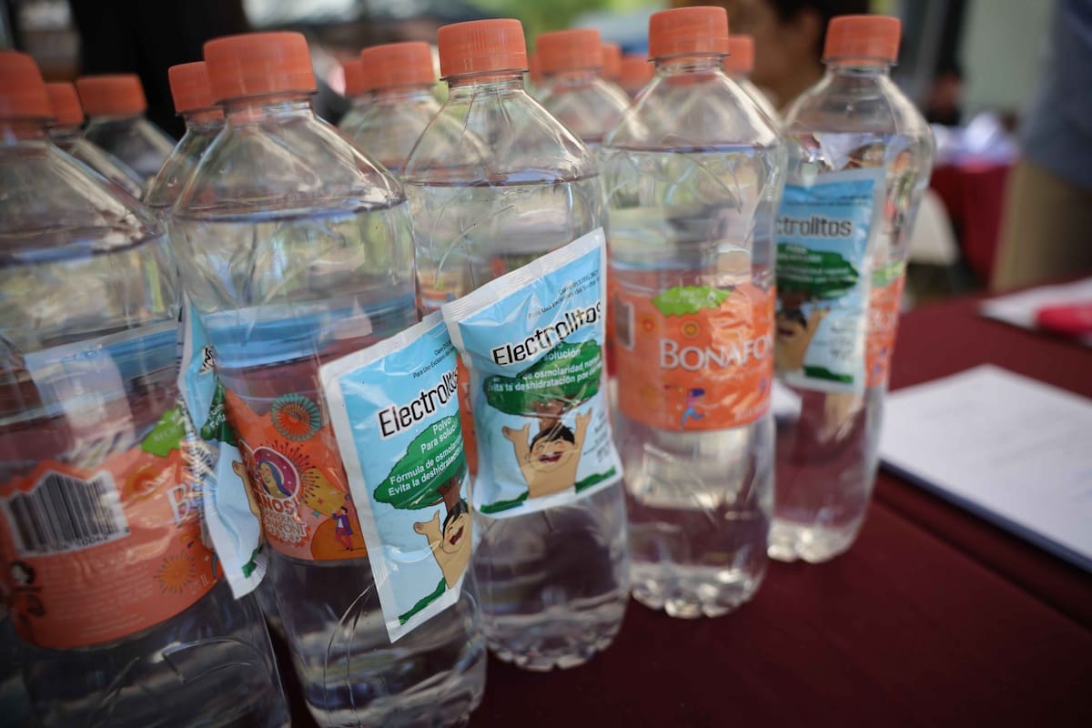 Arranca operativo de hidratación para enfrentar calor extremo en Mexicali