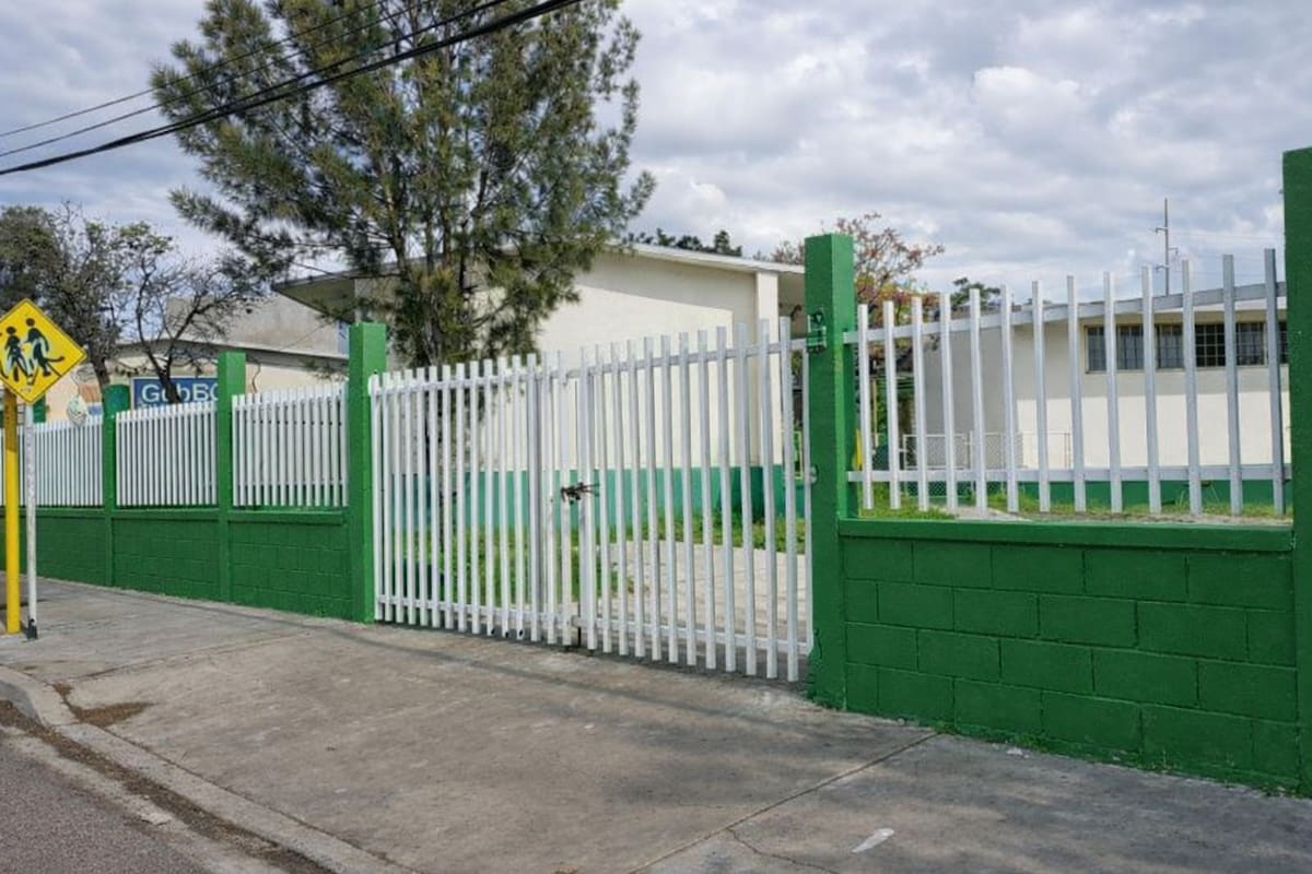 Docentes del SNTE en BC suspende clases por adeudos salariales y falta de maestros en secundaria