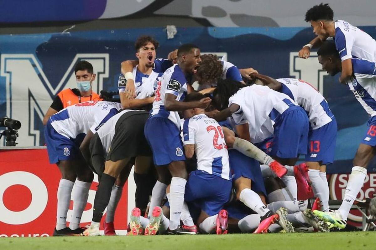 El Porto de "Tecatito" Corona se proclama campeón de Primeira Liga de Portugal