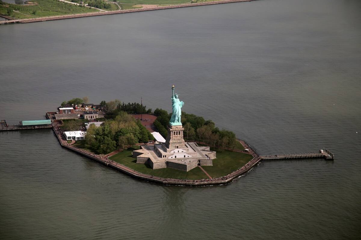 Bienvenida de Estatua de la Libertad es “para europeos”: Funcionario de Trump