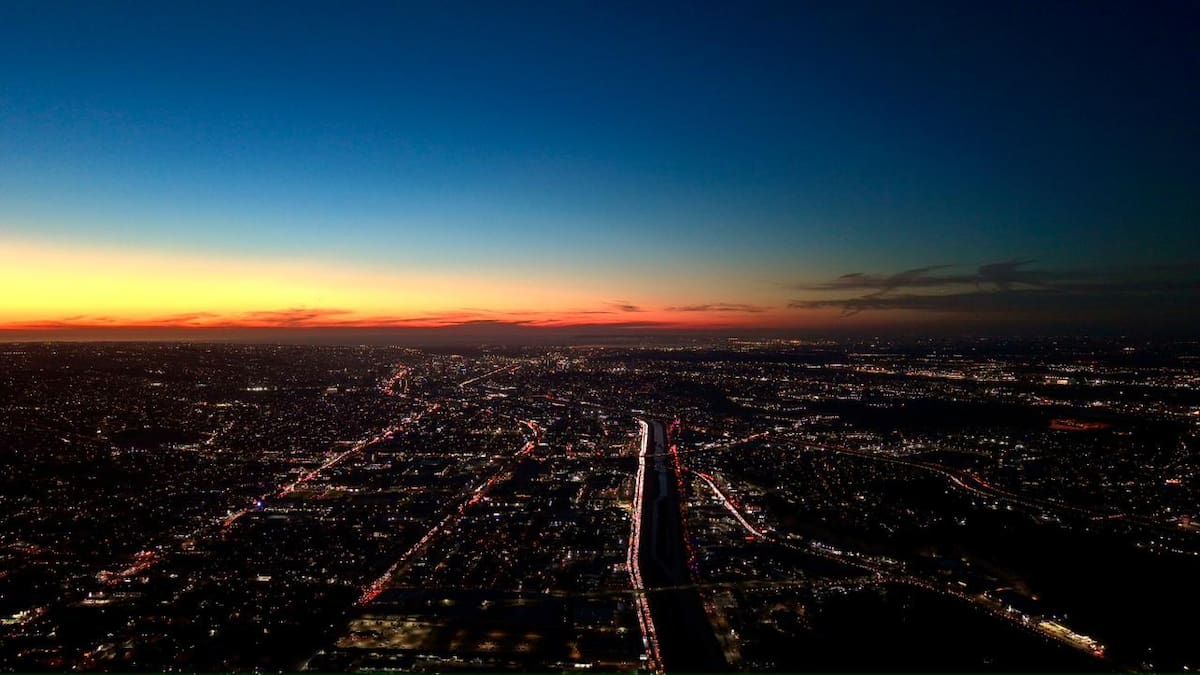 El último jueves del mes en Tijuana cerró con un atardecer vibrante y clima agradable. Foto: Border Zoom