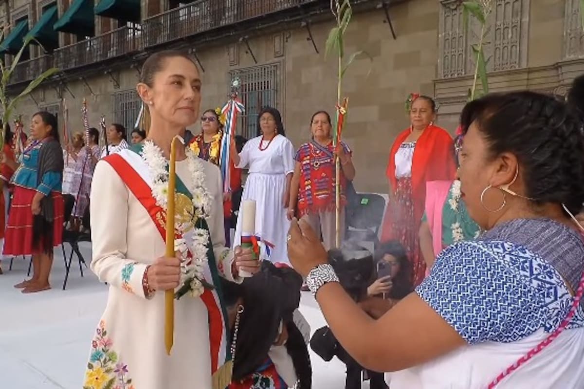 ¿Por qué le hicieron ‘una limpia’ a Sheinbaum? El Bastón de Mando: un momento especial en el Zócalo
