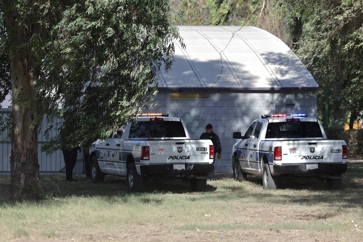 Muere salvavidas en alberca del Parque Centenario