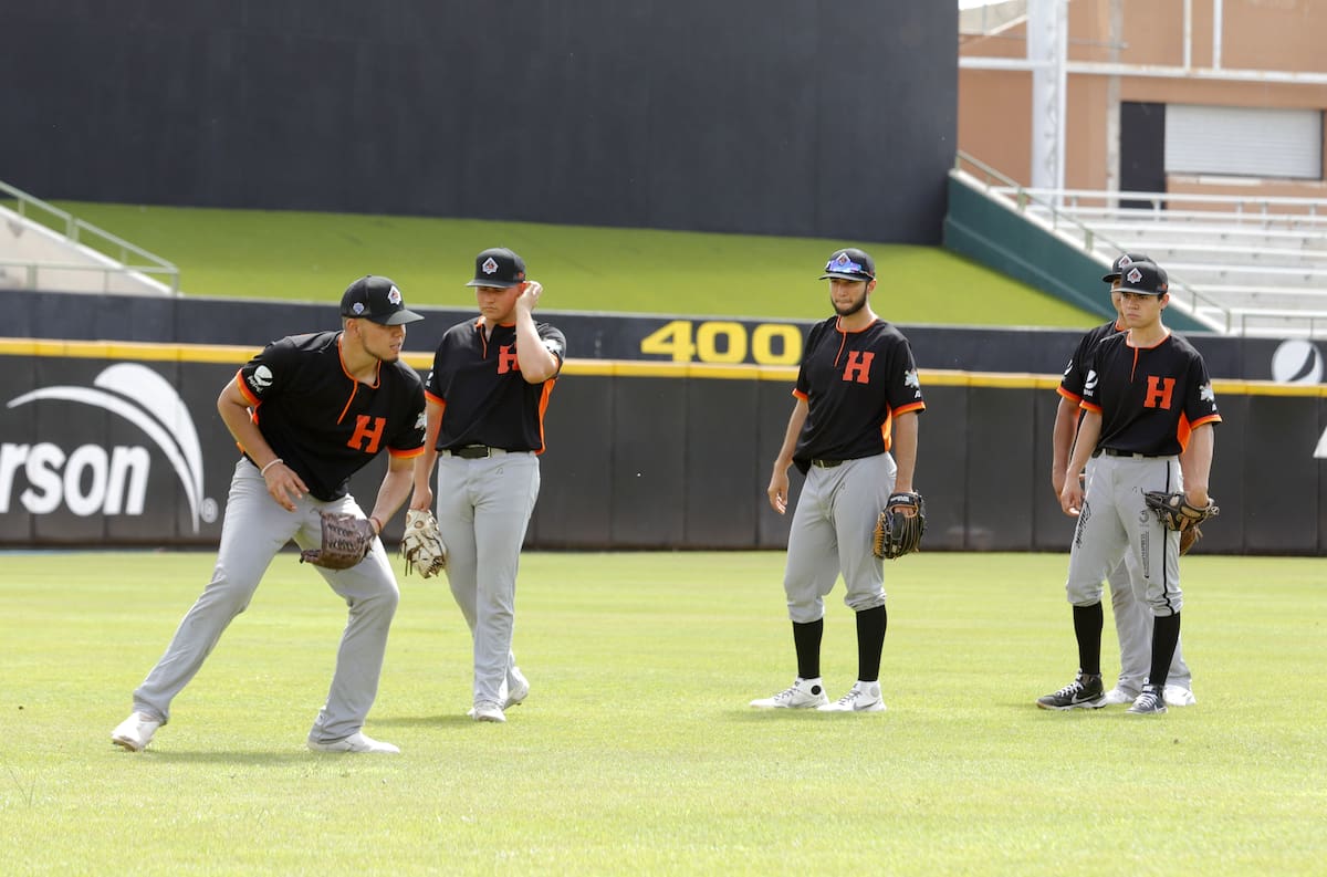 Jugadores de Naranjeros de Hermosillo en prácticas en el Estadio Fernando Valenzuela. (Foto: Archivo GH)