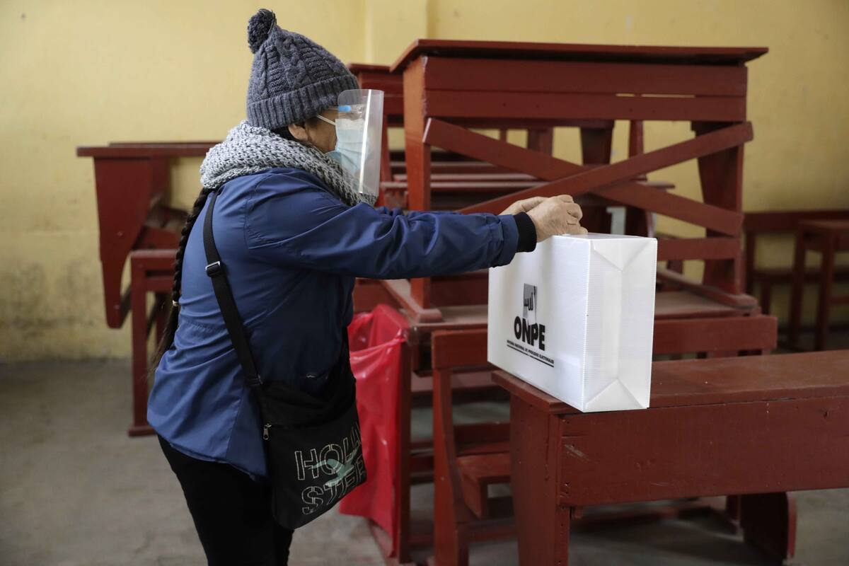 Elecciones en Perú: Fujimori arriba de Castillo pero en empate técnico, según el boca de urna