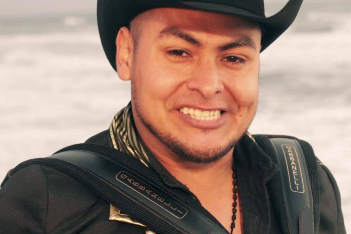 Así se vería José Torres si fuera mujer según la Inteligencia Artificial