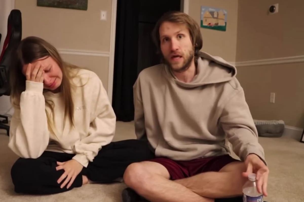 Pareja de influencers interrumpe un embarazo tras diagnóstico de Síndrome de Down y desata una fuerte polémica