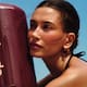 Rhode, la marca de Hailey Bieber, llega a México el 9 de junio con precios oficiales en pesos que van desde los 460 hasta los 1,150 MXN para frenar la reventa informal en el país