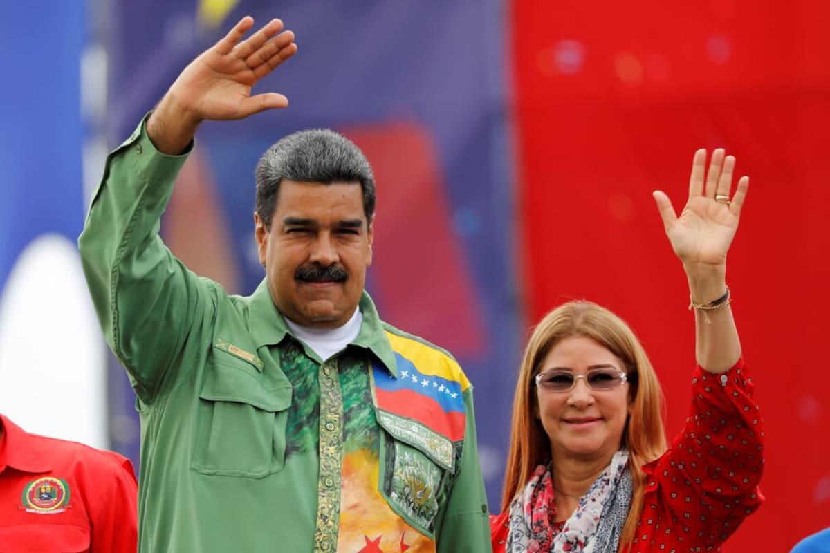 Estados Unidos impone nuevas sanciones a familiares y conocidos de Nicolás Maduro y lo acusa de dirigir un “narcoestado rebelde”
