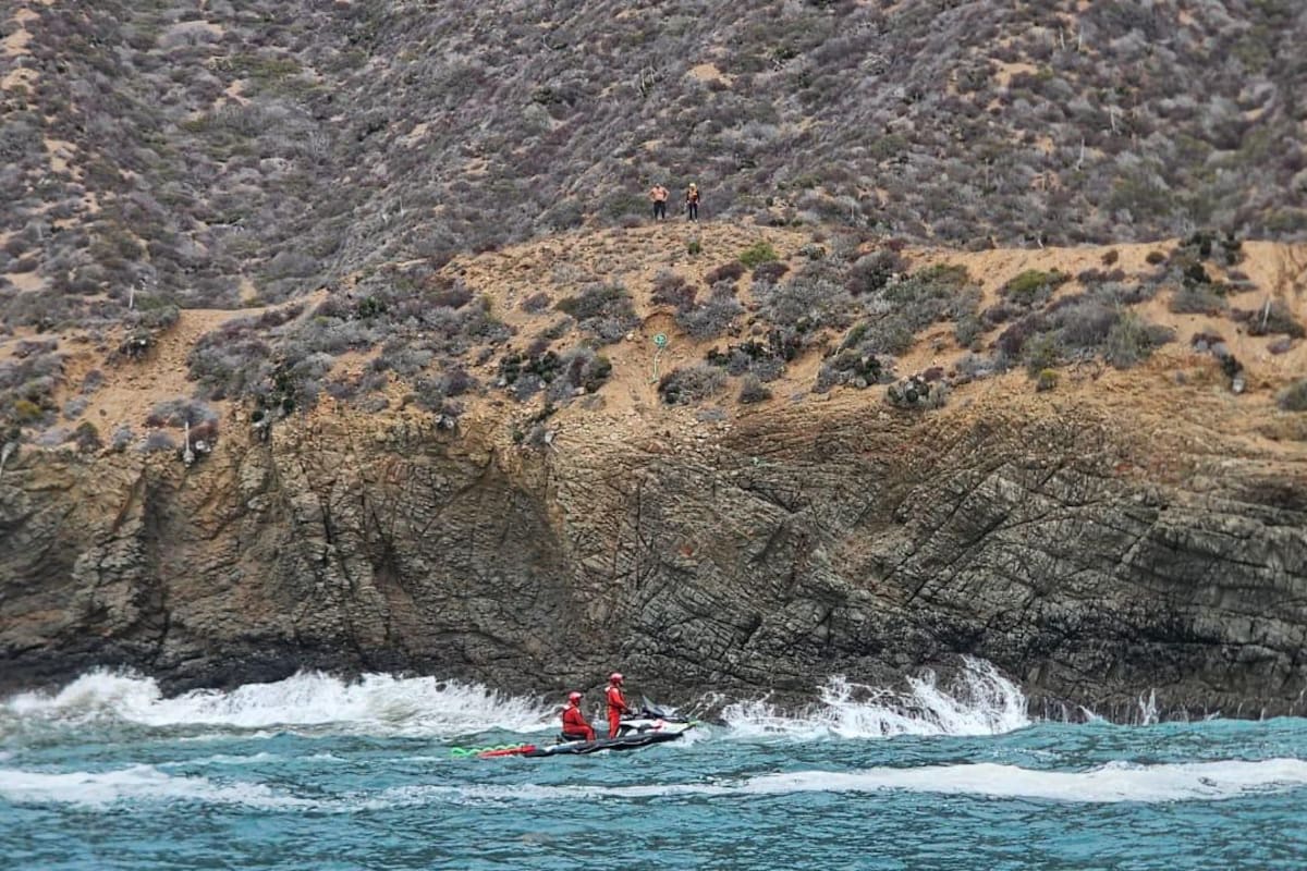 SEMAR advierte por corrientes intensas y bajas temperaturas en playas de Baja California