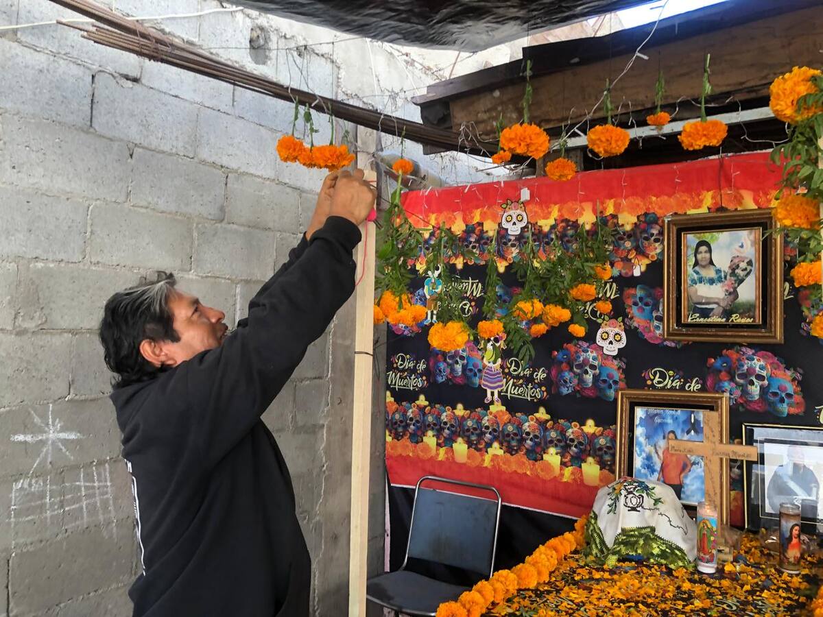 Julio Aparicio Guzmán señala que este día se encargan de orar por los muertos que tienen menos de 3 años de haber fallecido.