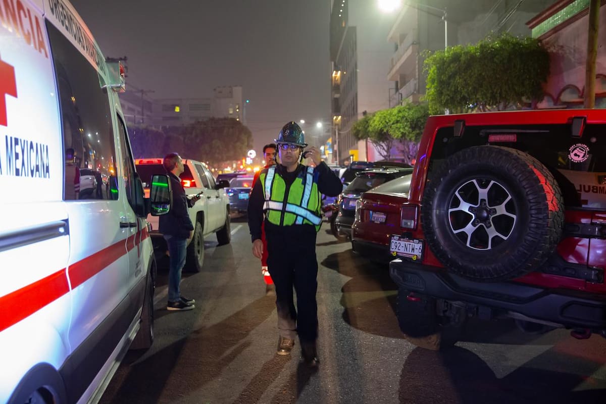 Paramédicos lograron estabilizar a la víctima tras recibir un disparo en la cabeza. Foto: Border Zoom