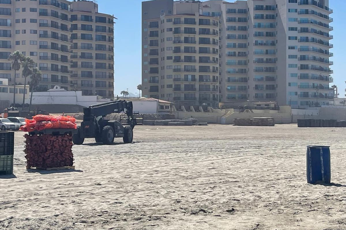 Limitan paso en tramo de Playa Centro