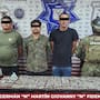 Detienen a tres presuntos integrantes de grupo criminal con armas y drogas en el Valle de Mexicali