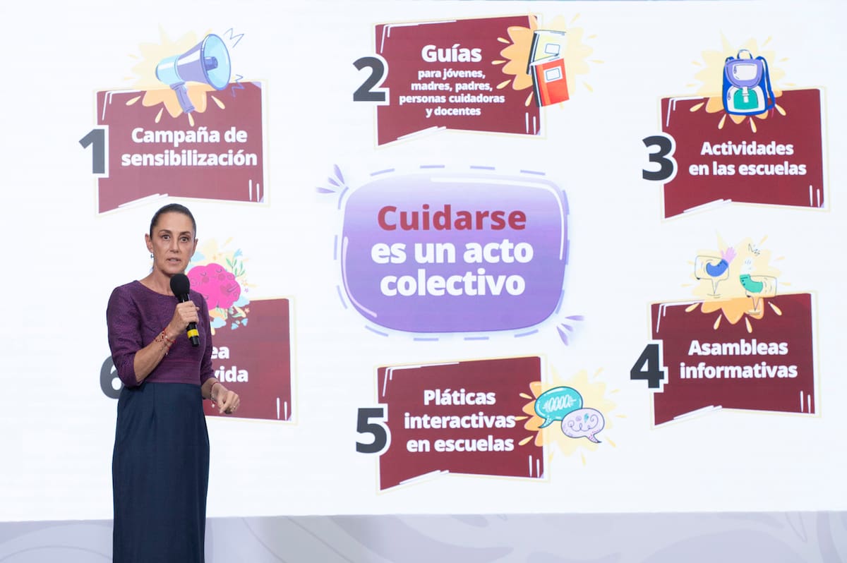 Cuauhtémoc, Ciudad de México, México, 22 de abril de 2026. La doctora Claudia Sheinbaum Pardo, presidenta Constitucional de los Estados Unidos Mexicanos en Conferencia de prensa matutina “Conferencia del Pueblo” en el Salón Tesorería de Palacio Nacional | Foto: Saúl López / Presidencia
