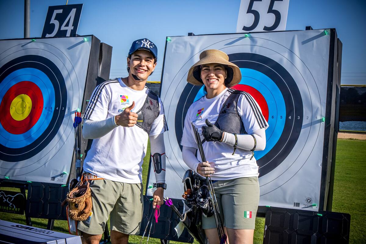 Avanza Alejandra Valencia a semifinal individual y final en equipo mixto