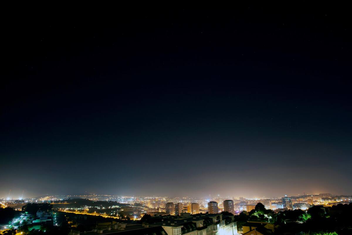 85% de las personas no pueden ver las estrellas por la contaminación lumínica