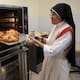 Madres Adoratrices venden pan de muerto en Hermosillo