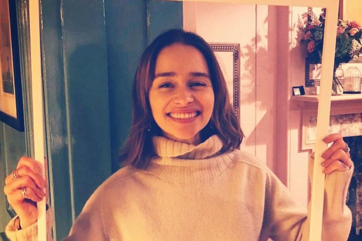 Emilia Clarke ofrece cena virtual a quien haga donación para combatir coronavirus