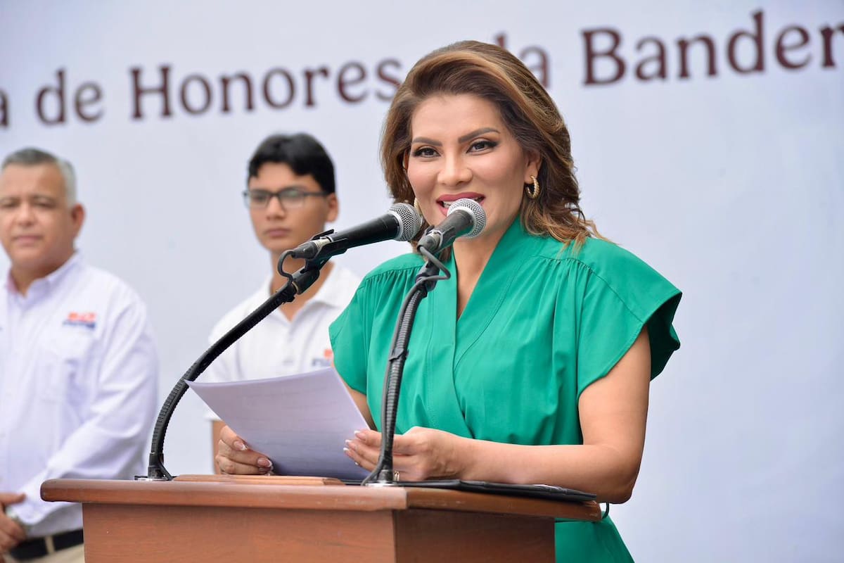 Reconoce Lorenia Valles esfuerzo de comunidad escolar en regreso a clases