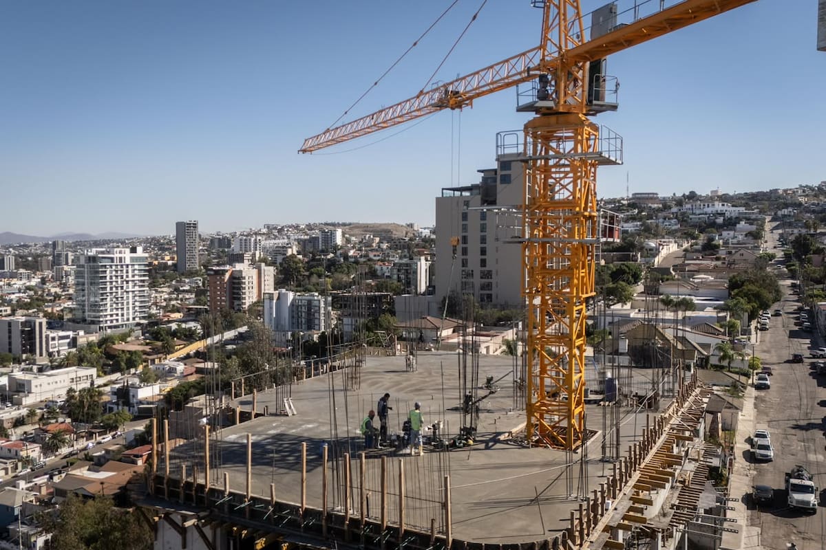 Trabajador cae de un cuarto piso en construcción de la Cacho
