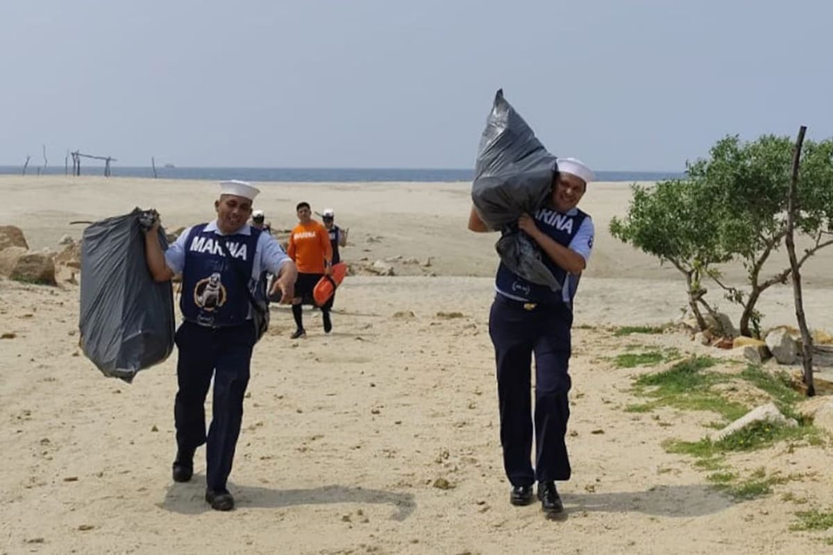 El 80% de los residuos que llegan al mar provienen de actividades en tierra, por lo que la Marina ha retirado más de 315 toneladas de basura de playas mexicanas como parte del objetivo de eliminar los plásticos de las costas para 2030