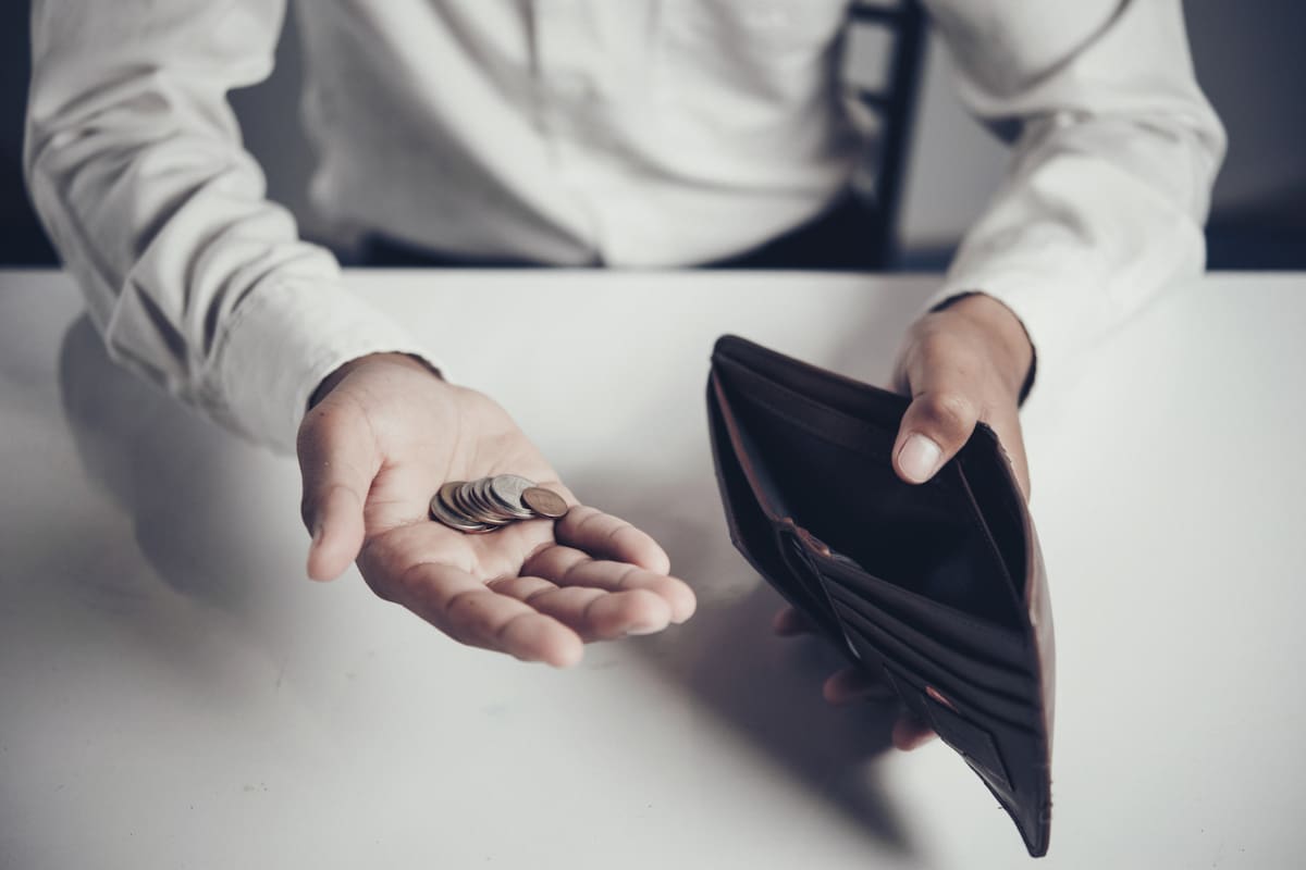 Los 5 síntomas que revelan que tu salud financiera está en riesgo y qué hacer antes de que tus deudas crezcan