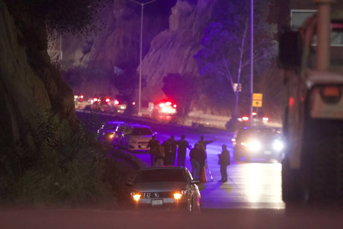 Abandonan vehículo con cuatro cuerpos desnudos en el Soler