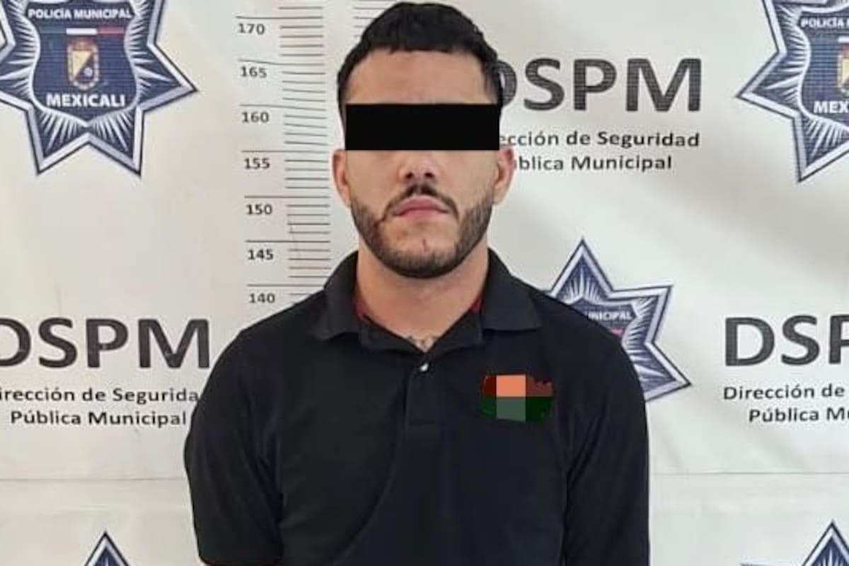 Golpeó a un policía y fue detenido por agentes que observaron la agresión