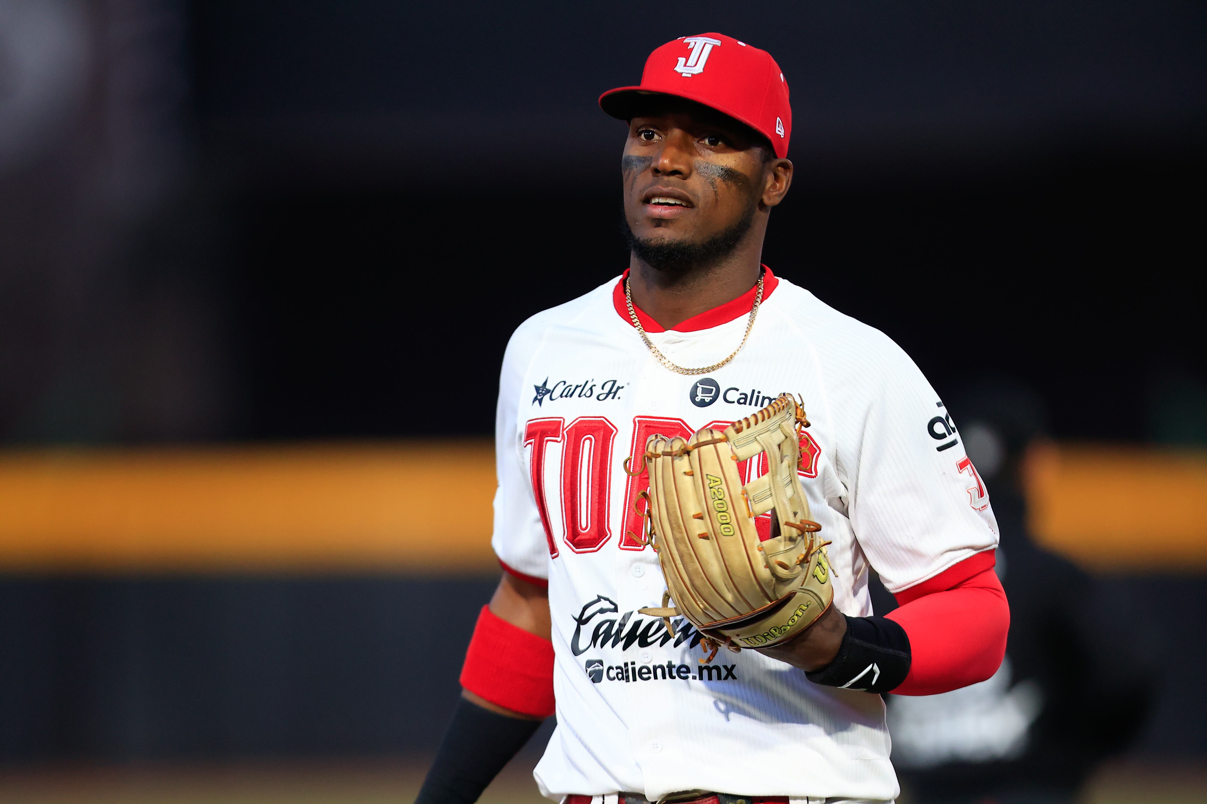 Una gran salida monticular de Daniel Martínez se conjuntó con los maderos de Isaac Rodríguez y Wilmer Flores para guiar el triunfo 6-1 en favor de los Toros. Foto: Cortesía
