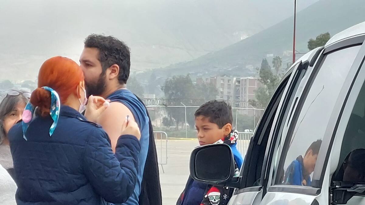 Seguirá jornada de vacunación contra sarampión y COVID-19 en centros de salud de BC