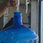 Sin agua desde hace días: familias de Tijuana compran pipas y garrafones ante falla en El Carrizo