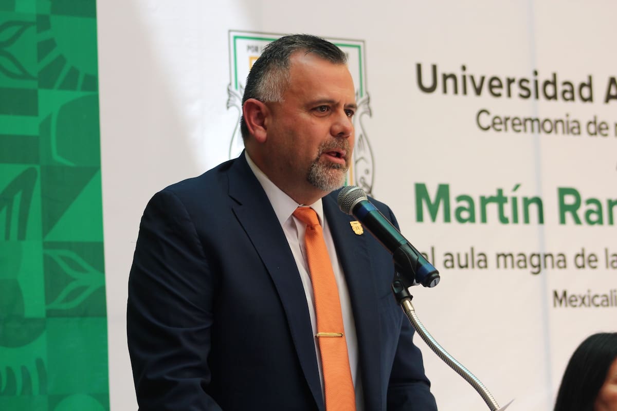 Este tipo de distinciones forman parte de una cultura universitaria que busca preservar la memoria de quienes han contribuido al desarrollo académico, al tiempo que sirven como inspiración para nuevas generaciones