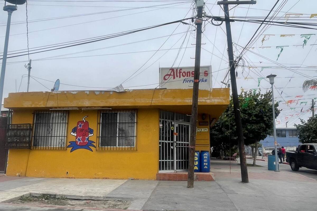 Combatirán la venta de pirotecnia en Rosarito