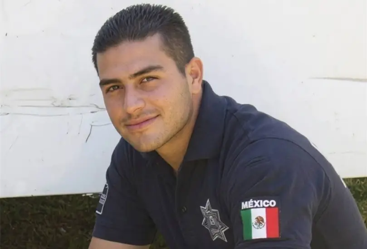 Las fotos de Omar García Harfuch cuando era policía que hoy se vuelven virales. Foto: Redes sociales