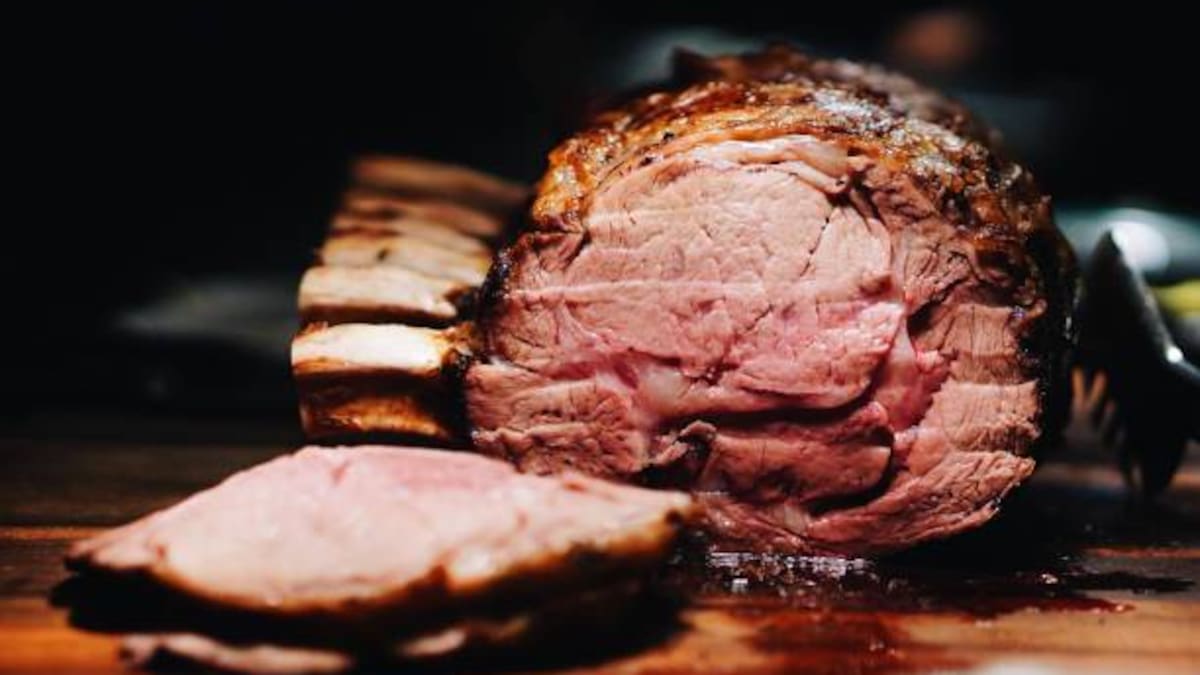 Mientras EEUU está considerado una de las principales potencias del mundo, Datos del Banco de la Reserva Federal reporta que la carne de res se está volviendo más dificil de comprar por los estadounidenses