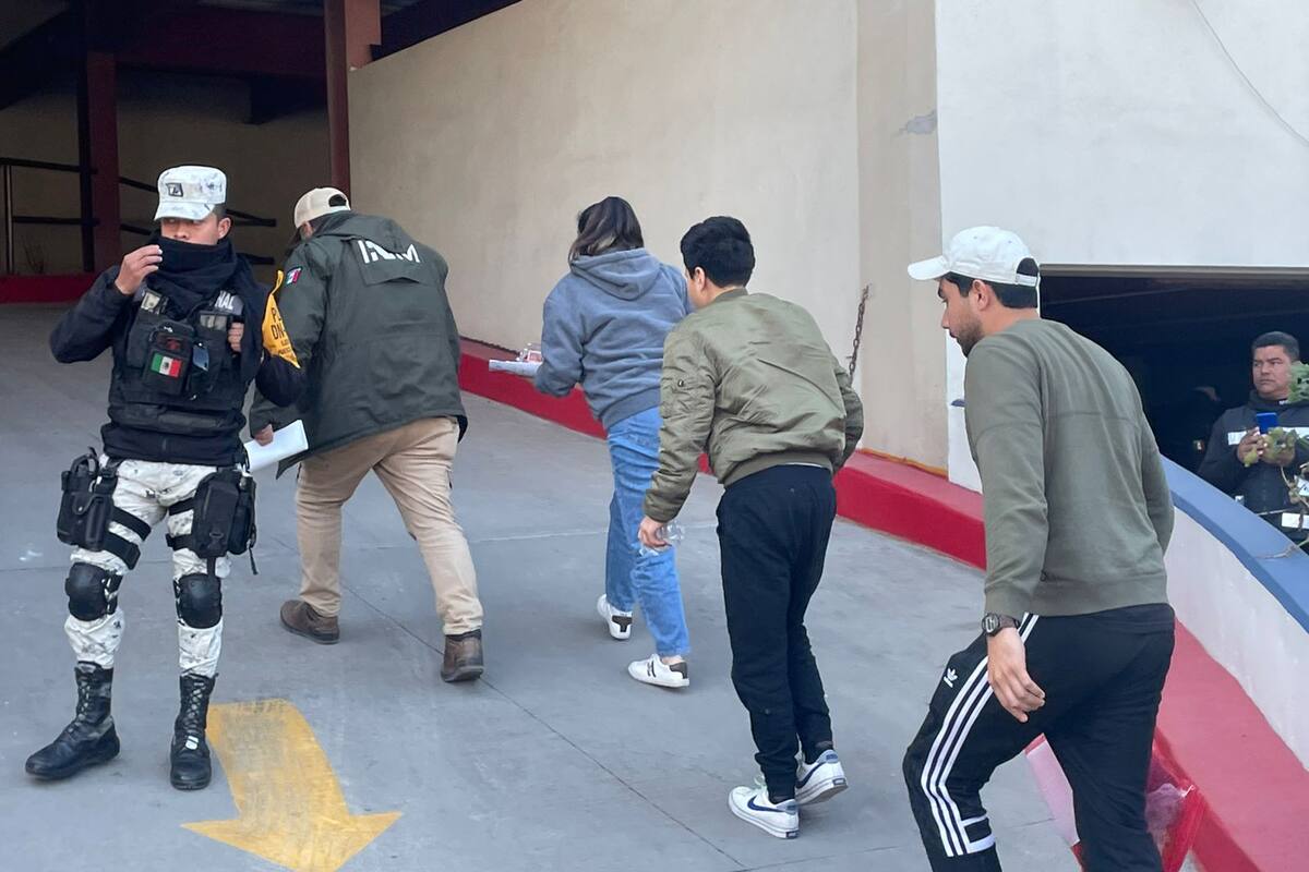 Empiezan a llegar los deportados al albergue Flamingos