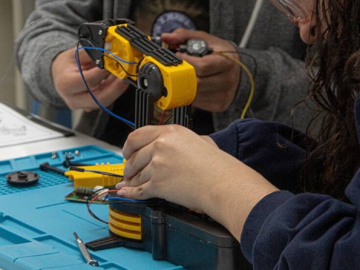 Jóvenes enfrentan panorama laboral áspero: Coparmex