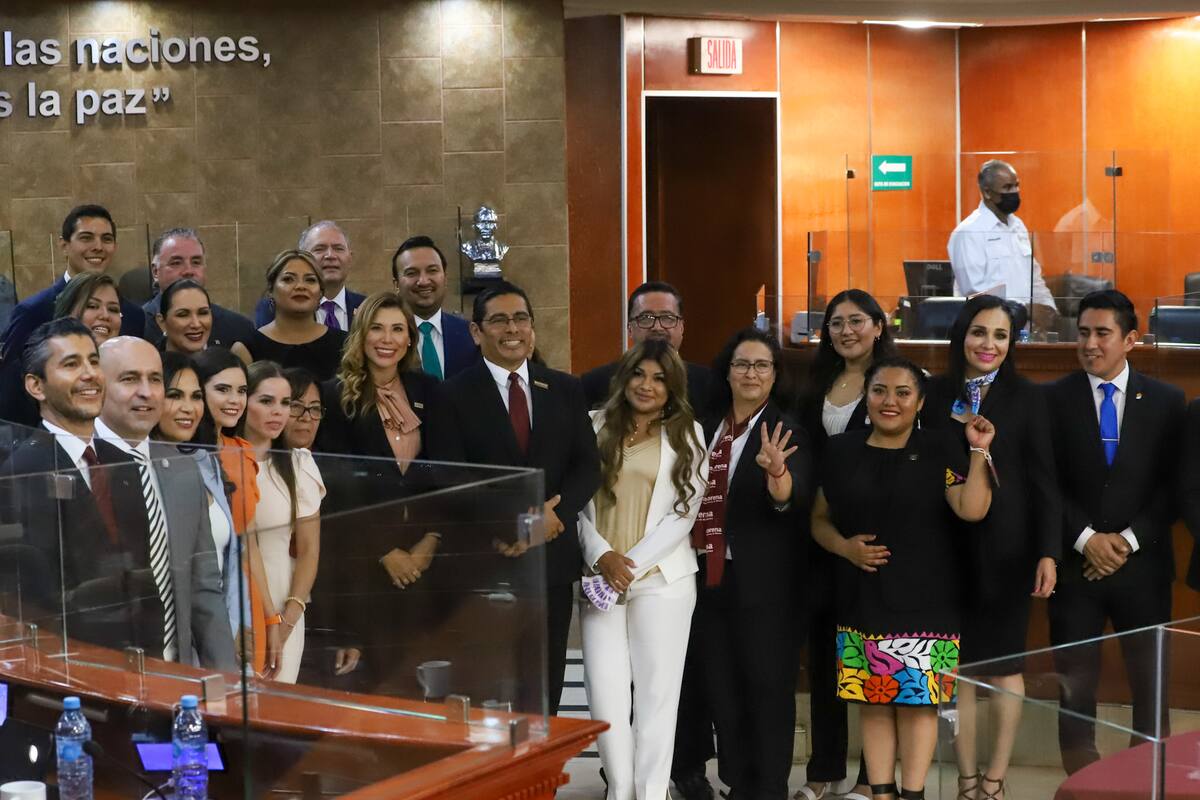 Rinden protesta de ley diputadas y diputados de la 24 legislatura de BC