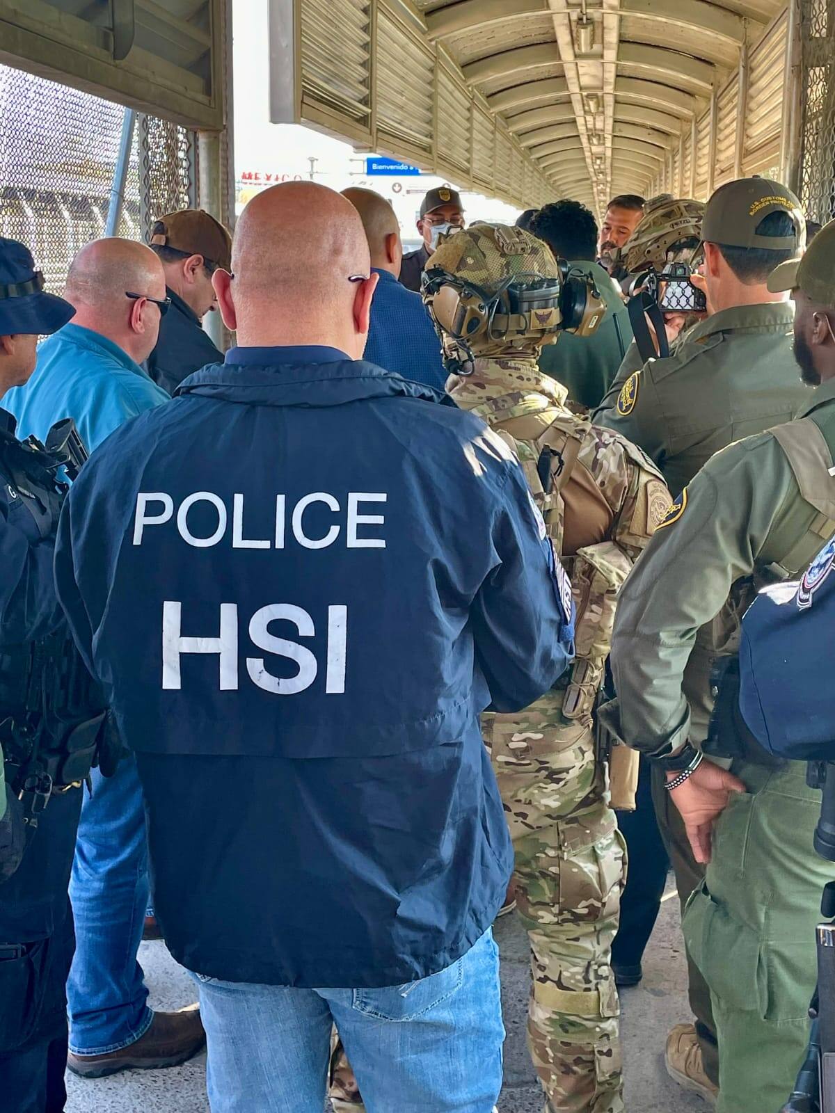 Momento de la deportación de Osiel Cárdenas Guillén a México.