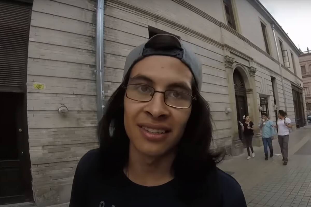 No uso cubrebocas, ni porque soy otaku, joven ignora cuarentena y graba calles de Saltillo