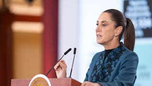 Empleada de Pemex lleva a Belinda y J Balvin a quinceañera de su hija