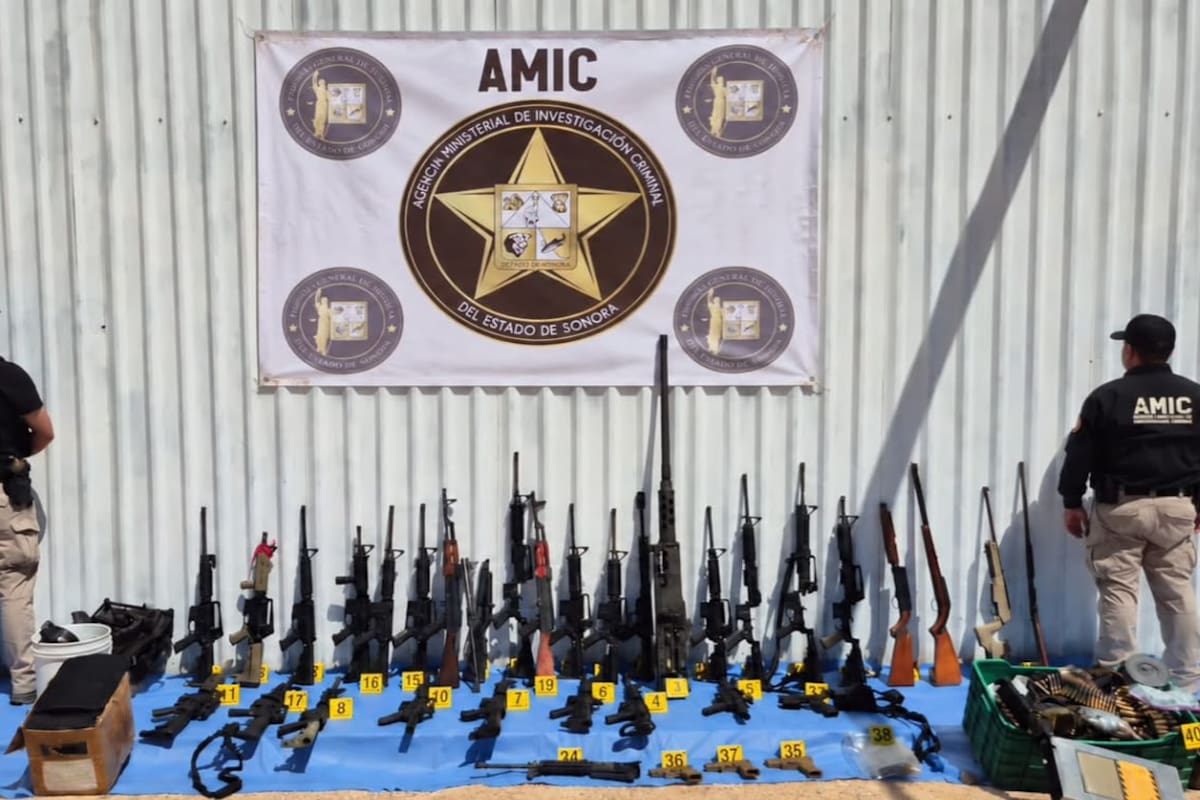 Vinculan a siete tras operativo en Puerto Peñasco; aseguran más de 40 armas y 37 vehículos