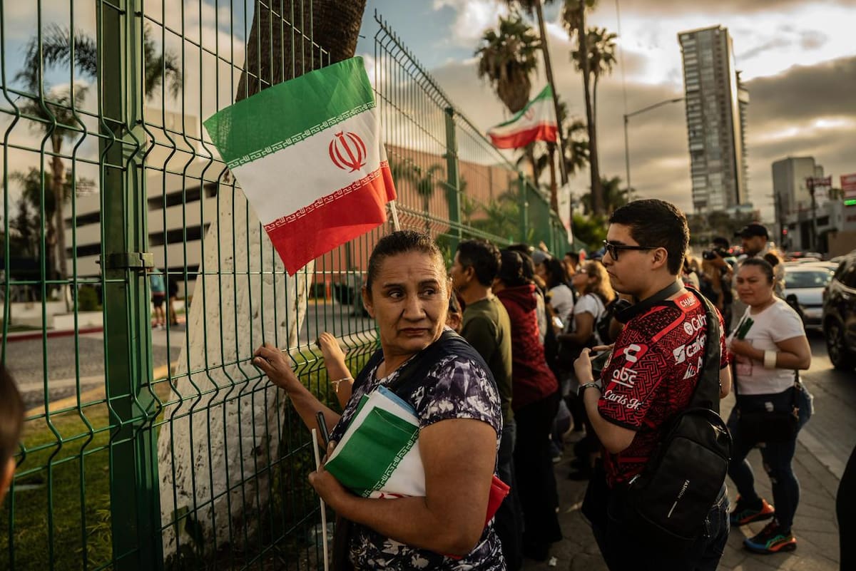 La selección iraní fue eliminada tras el empate entre Argelia y Australia. La delegación permanecerá en Tijuana mientras define su regreso a su país. Foto: Border Zoom