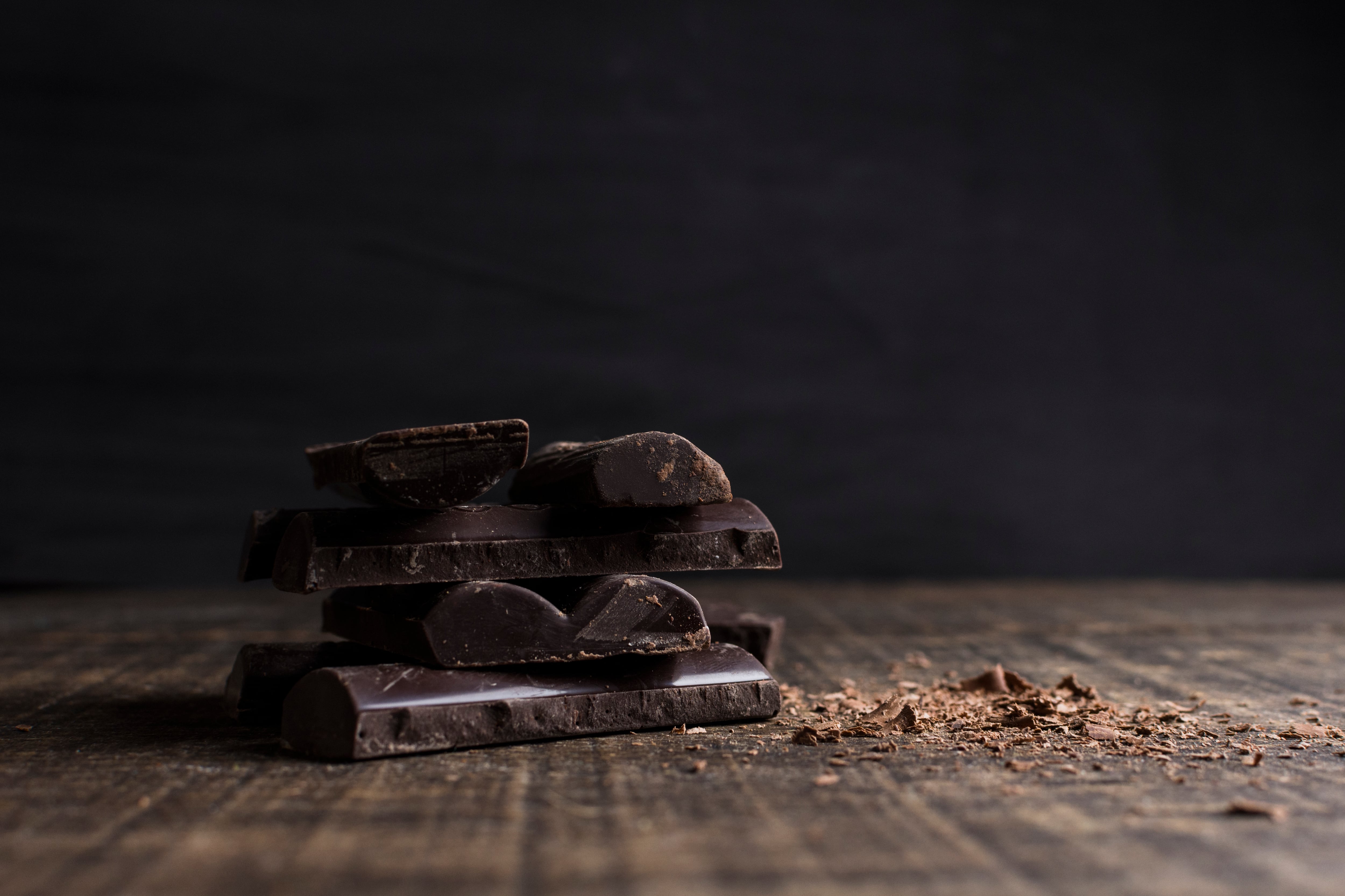 Para obtener beneficios, el chocolate debe contener al menos 70% de cacao | Foto: Freepik