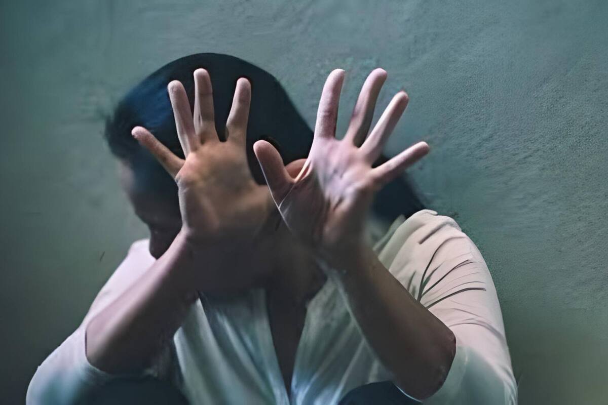 Policía de Hermosillo arresta a hombre por agredir a su mamá en la colonia Palo Verde