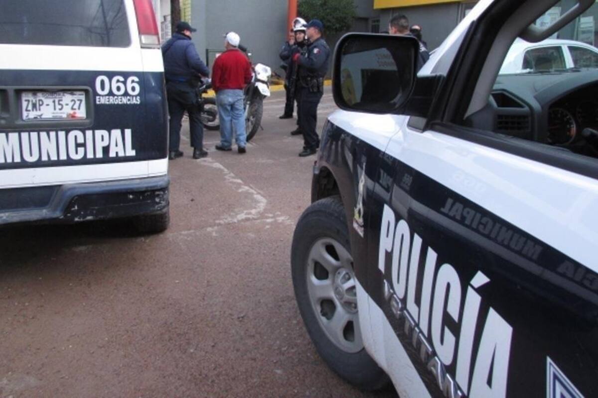 Estafan a empleados de una gasolinera