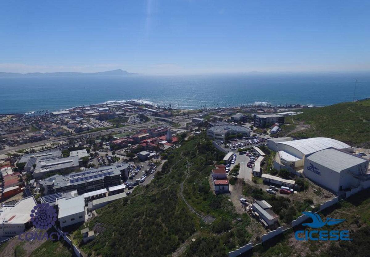 Durante la jornada, el programa de actividades de la olimpiada se complementará con una serie de recorridos guiados a las instalaciones y laboratorios de la División de Ciencias de la Tierra del Cicese, entre ellos la Red Sísmica.