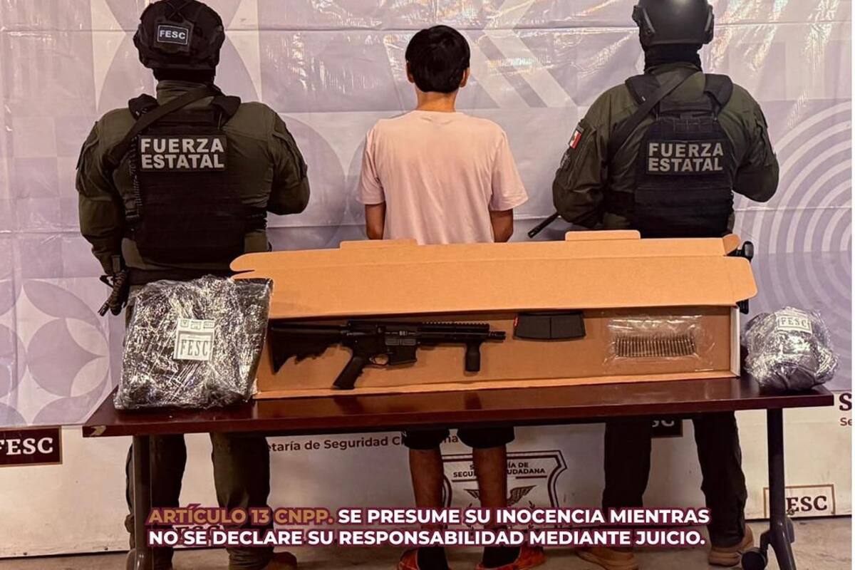 Aseguran arma larga y chaleco balístico a menor de edad